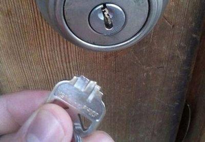 Вскрытие замка, если сломался ключ